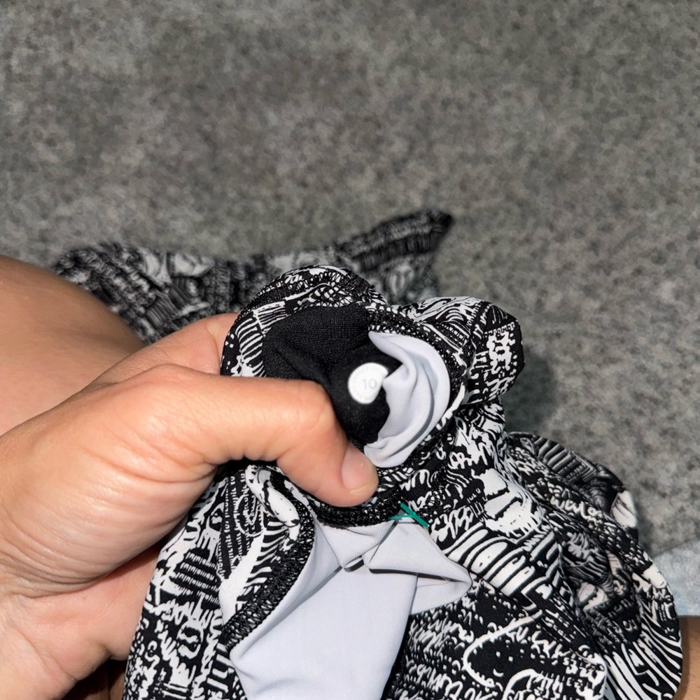 Black & White Printed Active leggings lululemon